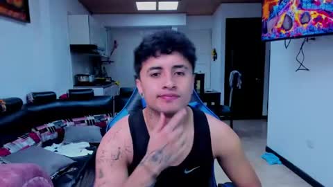 Snapshot of boylatin_777 chatting on 07.10.26 miguel online show from 07.10.26