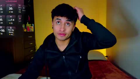Snapshot of boylatin_777 chatting on 07.12.26 miguel online show from 07.12.26