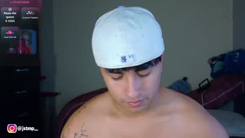 Snapshot of boylatin_777 chatting on 07.29.26 miguel online show from 07.29.26