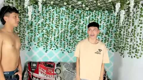 boys4hot_777 online show from 02.14.25