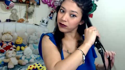 Snapshot of boyslatin493916 chatting on 01.26.25 nikky and jeik online show from 01.26.25