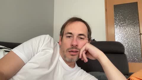 Snapshot of boyslut8 chatting on 11.02.25 boytoyhh online show from 11.02.25