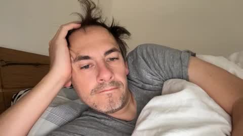 Snapshot of boyslut8 chatting on 11.13.25 boytoyhh online show from 11.13.25