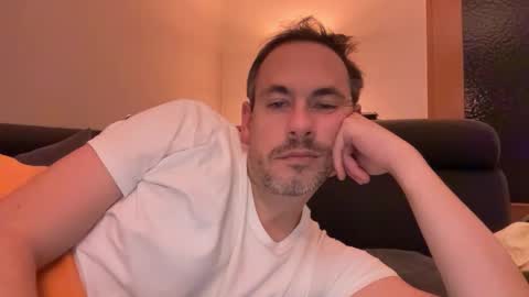 Snapshot of boyslut8 chatting on 11.22.25 boytoyhh online show from 11.22.25