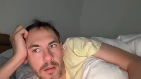 Snapshot of boyslut8 chatting on 11.25.25 boytoyhh online show from 11.25.25