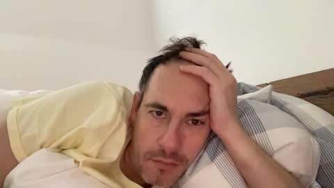 Snapshot of boyslut8 chatting on 11.29.25 boytoyhh online show from 11.29.25