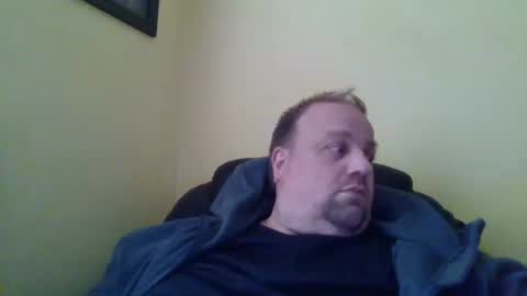 Snapshot of boyz2whyz chatting on 09.18.25 boyz2whyz online show from 09.18.25