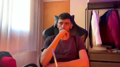 Snapshot of boyzinm2 chatting on 09.09.25 boyzinm2 online show from 09.09.25