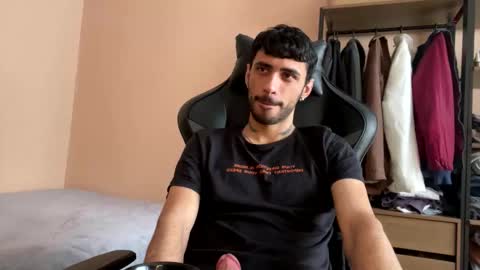 Snapshot of boyzinm2 chatting on 10.31.25 boyzinm2 online show from 10.31.25