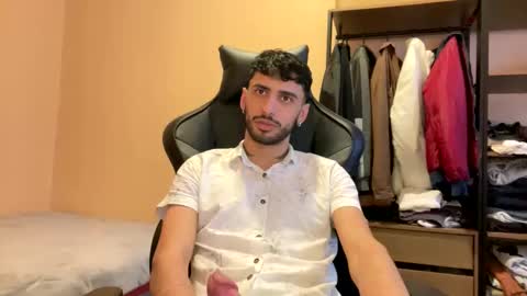 Snapshot of boyzinm2 chatting on 11.05.25 boyzinm2 online show from 11.05.25