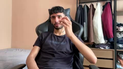 Snapshot of boyzinm2 chatting on 11.12.25 boyzinm2 online show from 11.12.25