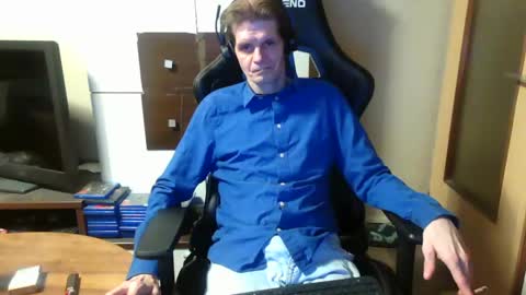 Snapshot of bponie1 chatting on 12.25.24 bponie1 online show from 12.25.24