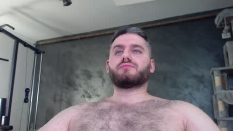 Snapshot of brad_pittfall chatting on 01.04.25 ask me online show from 01.04.25