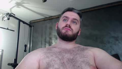 Snapshot of brad_pittfall chatting on 01.12.25 ask me online show from 01.12.25
