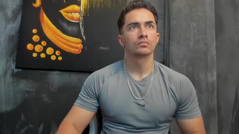 Snapshot of brad_summer chatting on 01.11.25 brad summer online show from 01.11.25