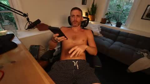 Snapshot of bradbronton chatting on 07.12.26 BradBronton online show from 07.12.26
