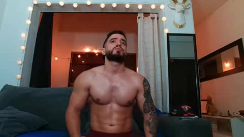 Snapshot of bradley_martinez chatting on 12.04.24 Bradley Martinez online show from 12.04.24