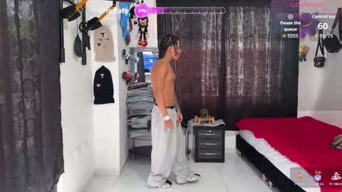 Snapshot of bradley_strong_ chatting on 11.15.25 Bradley Strong online show from 11.15.25