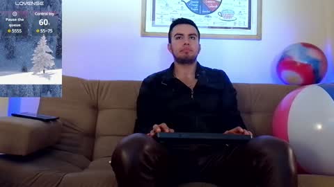 Snapshot of bradleycolton chatting on 01.14.25 Bradley Colton Independ Model online show from 01.14.25