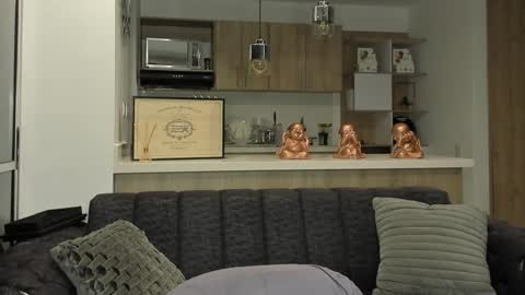 bradleymartin7 online show from 12.19.24