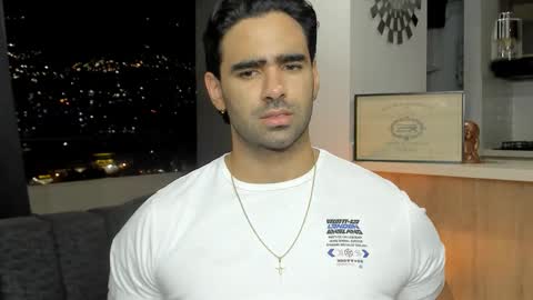 bradleymartin7 online show from 12.04.25