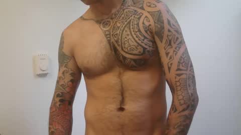 Snapshot of brahcuz chatting on 09.29.25 Faka online show from 09.29.25