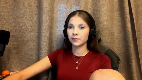 Snapshot of brandamatteson chatting on 10.27.25 Alice online show from 10.27.25