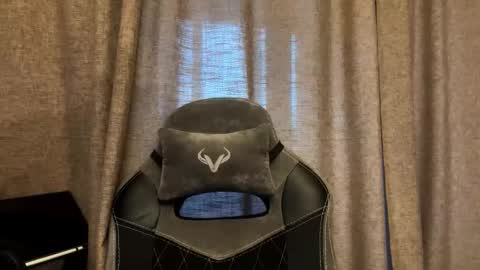 Snapshot of brandamatteson chatting on 10.29.25 Alice online show from 10.29.25