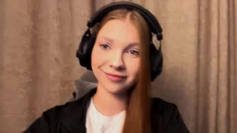 Snapshot of brandamatteson chatting on 11.07.25 Alice online show from 11.07.25