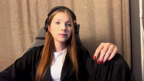 Snapshot of brandamatteson chatting on 11.09.25 Alice online show from 11.09.25