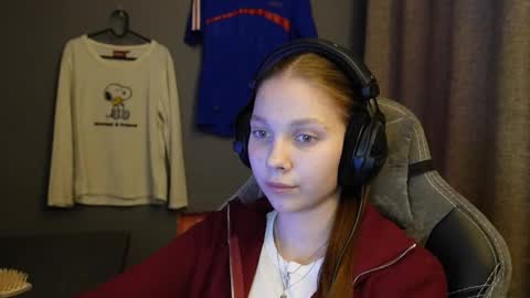 Snapshot of brandamatteson chatting on 11.15.25 Alice online show from 11.15.25