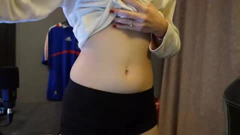 Snapshot of brandamatteson chatting on 11.18.25 Alice online show from 11.18.25