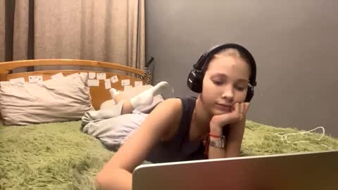 Snapshot of brandamatteson chatting on 12.03.25 Alice online show from 12.03.25