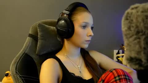 Snapshot of brandamatteson chatting on 12.14.25 Alice online show from 12.14.25