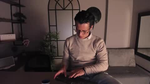 Snapshot of brandon_starkk chatting on 12.15.25 brandon_starkk online show from 12.15.25