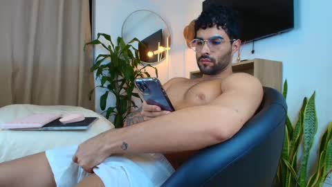 Snapshot of brandonandnat chatting on 03.03.25 Brandon and Nath online show from 03.03.25