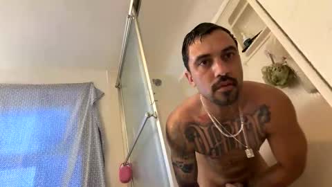 Snapshot of brandonayefoo chatting on 02.08.26 brandonayefoo online show from 02.08.26