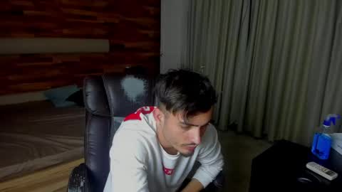 Snapshot of brandontatex chatting on 04.22.26 BrandonTateX online show from 04.22.26