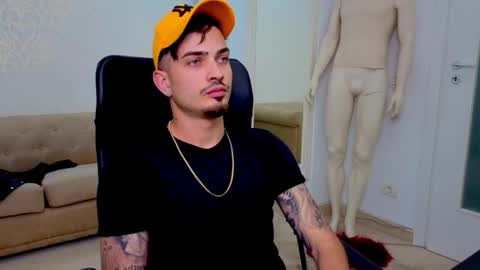 Snapshot of brandontatex chatting on 05.19.26 BrandonTateX online show from 05.19.26