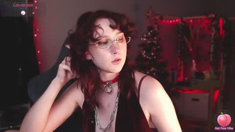 Snapshot of brandy_queen chatting on 12.11.24 Aurorabut ur dad just calls me Rory online show from 12.11.24