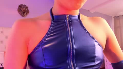 Snapshot of brann_tadzio chatting on 12.26.24 online show from 12.26.24