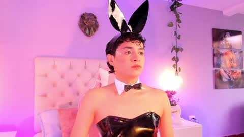 Snapshot of brann_tadzio chatting on 12.31.24 online show from 12.31.24