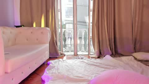 Snapshot of brann_tadzio chatting on 02.04.25 online show from 02.04.25