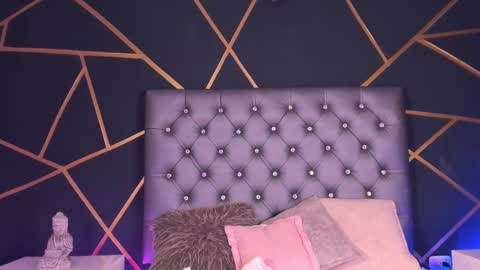 Snapshot of brann_tadzio chatting on 02.14.25 online show from 02.14.25