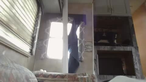 Bay online show from 02.14.25