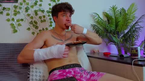 Johny Bravo online show from 10.24.25