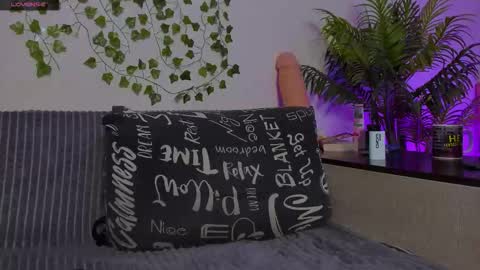 Johny Bravo online show from 11.21.25