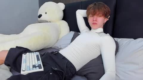 Snapshot of braxiboy chatting on 02.24.25 Brax online show from 02.24.25