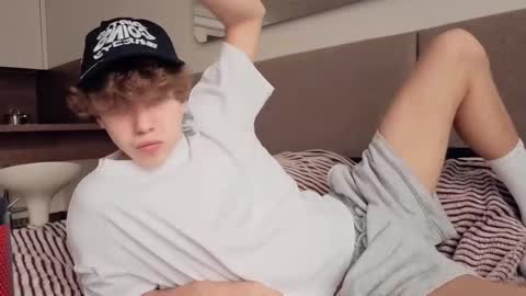 Snapshot of braxiboy chatting on 02.20.26 Brax online show from 02.20.26