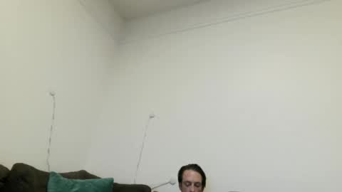 Snapshot of brayd1993 chatting on 10.13.25 muscle Trans fem crossdresser tits chub maid slave online show from 10.13.25